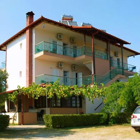 Aris Apartment
