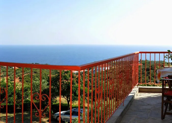 Aris Ajía Paraszkeví