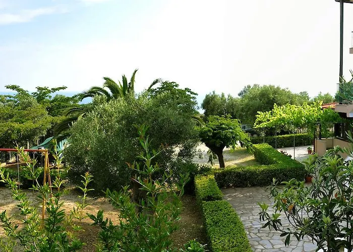 Aris Apartman Ajía Paraszkeví