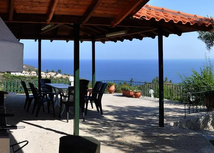 Aris Ajía Paraszkeví